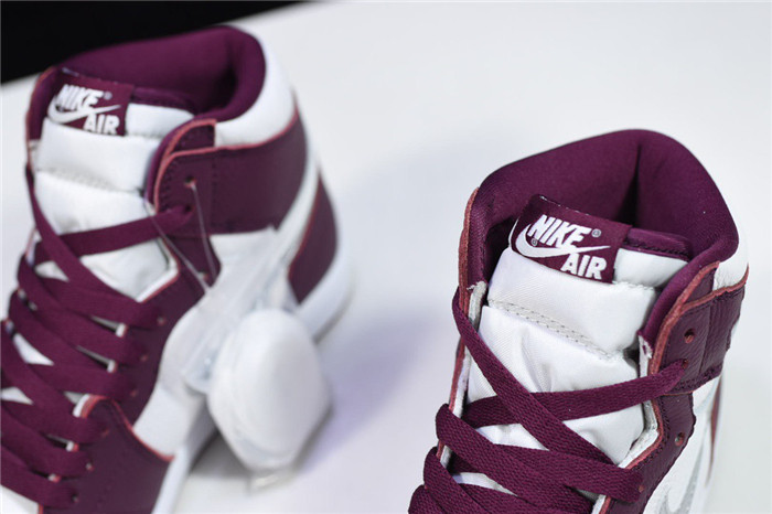 jordan 1 retro high og bordeaux - 555088-611