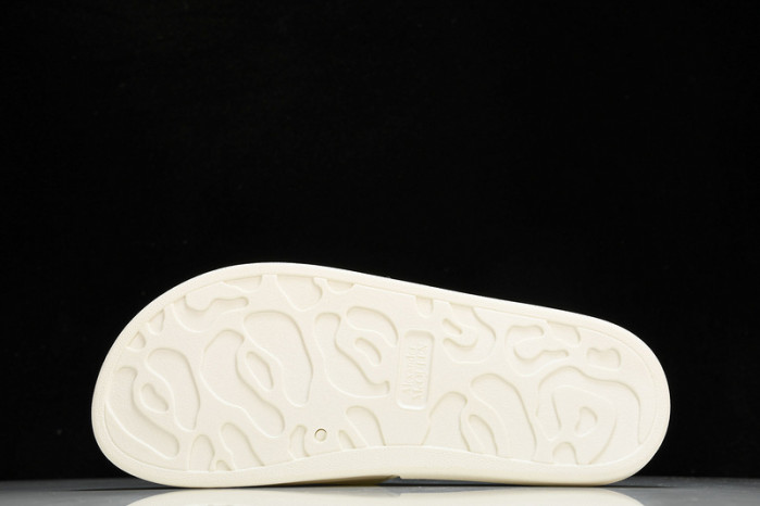 M*Q*en slide cophsoe mqs-05