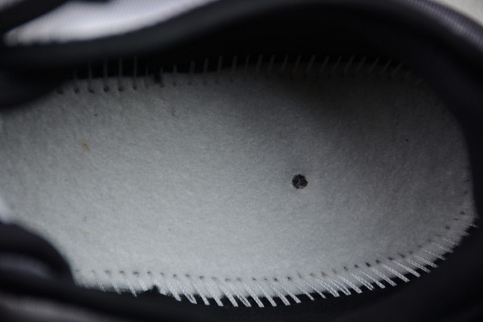 nike air vapormax plus black volt 924453-009