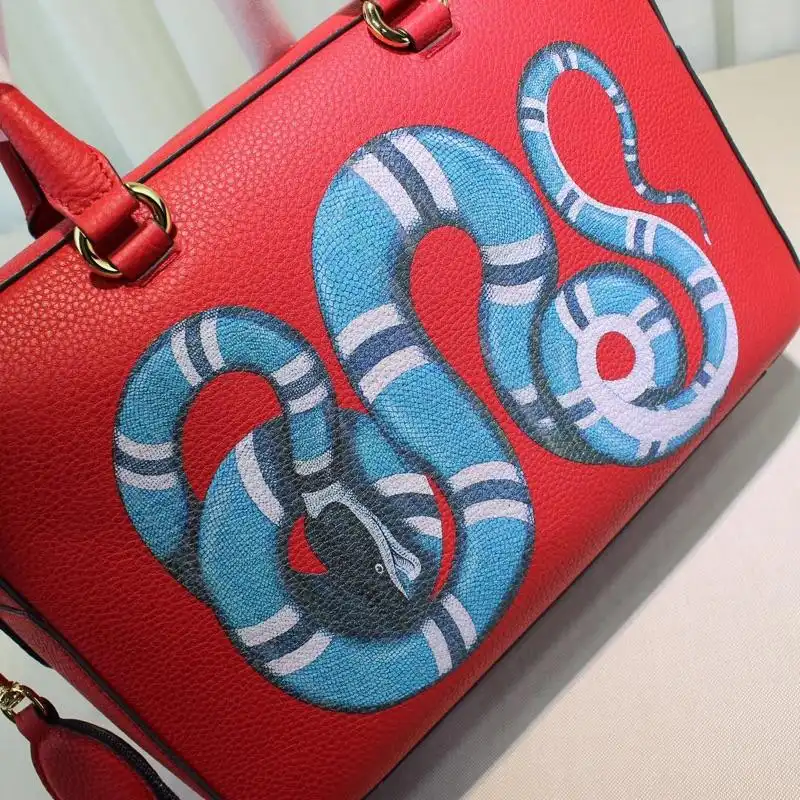 G*u*i brand handbags large totes 1904g0060