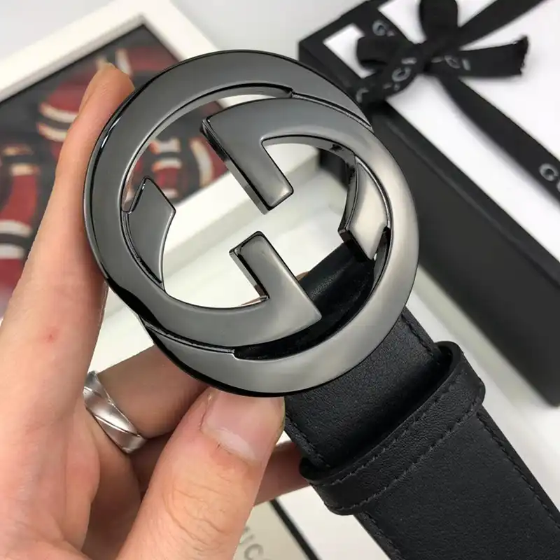 G*u*i s belte 1905bl0096