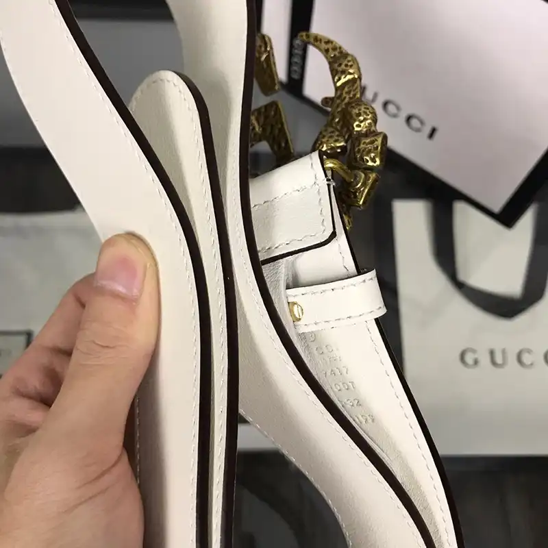 G*u*i s belte 1905bl0423