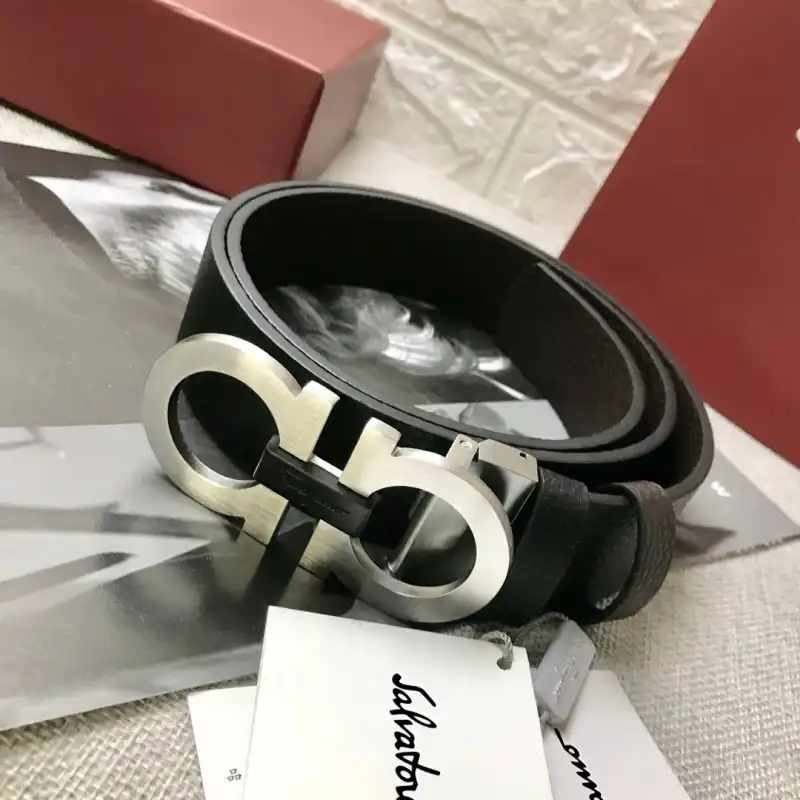 Salvatore Ferragamo s Belte 1911X0017