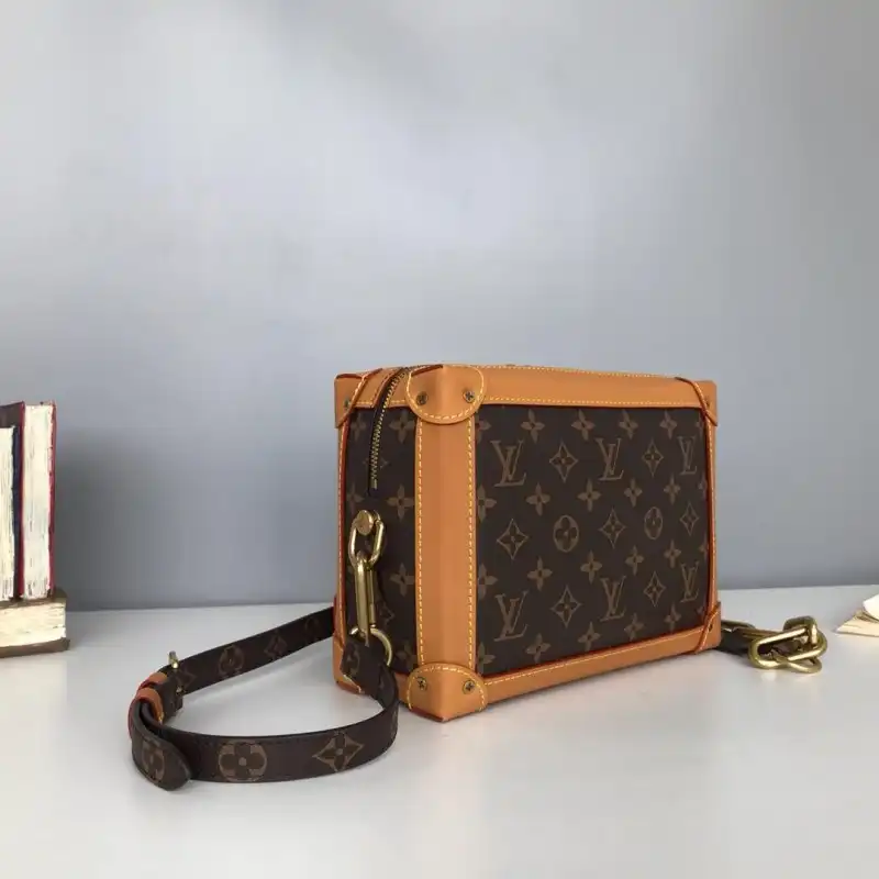 LV Bags 19B570296