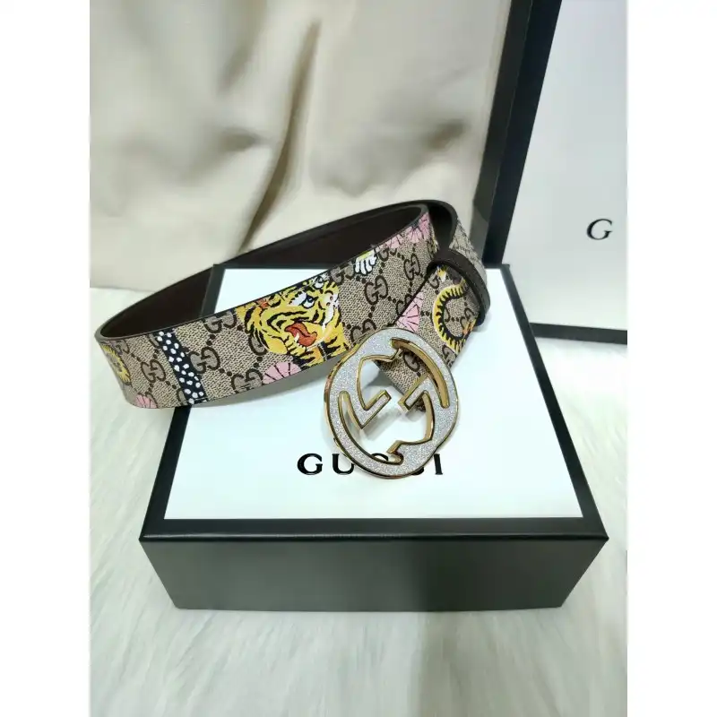 G*u*i s belt 20xia0039