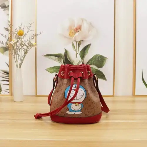 G*u*i bags 2104dj0073