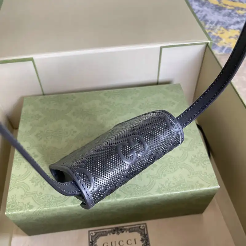 G*u*i bag 2110dj0035