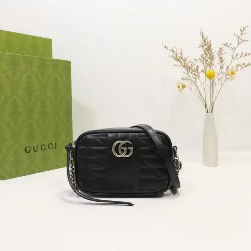 G*u*i bags 2110dj0079