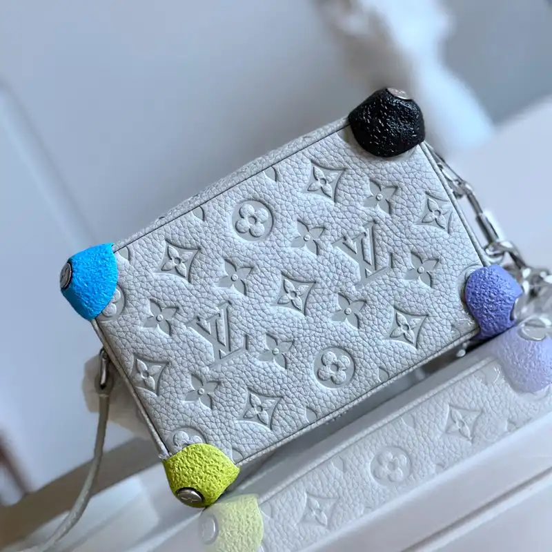 LV Bag 2210YA0109