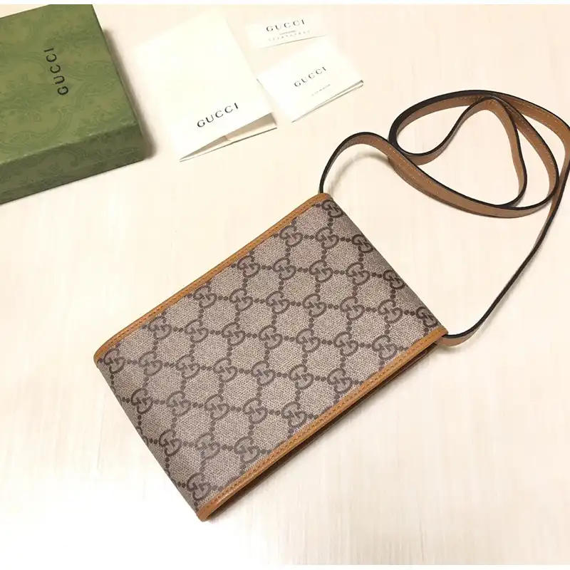 G*u*i bag 2304ya0139