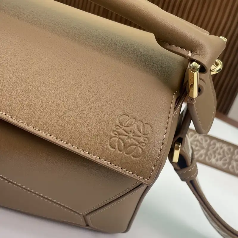 Loewe Bag 2309YA0135