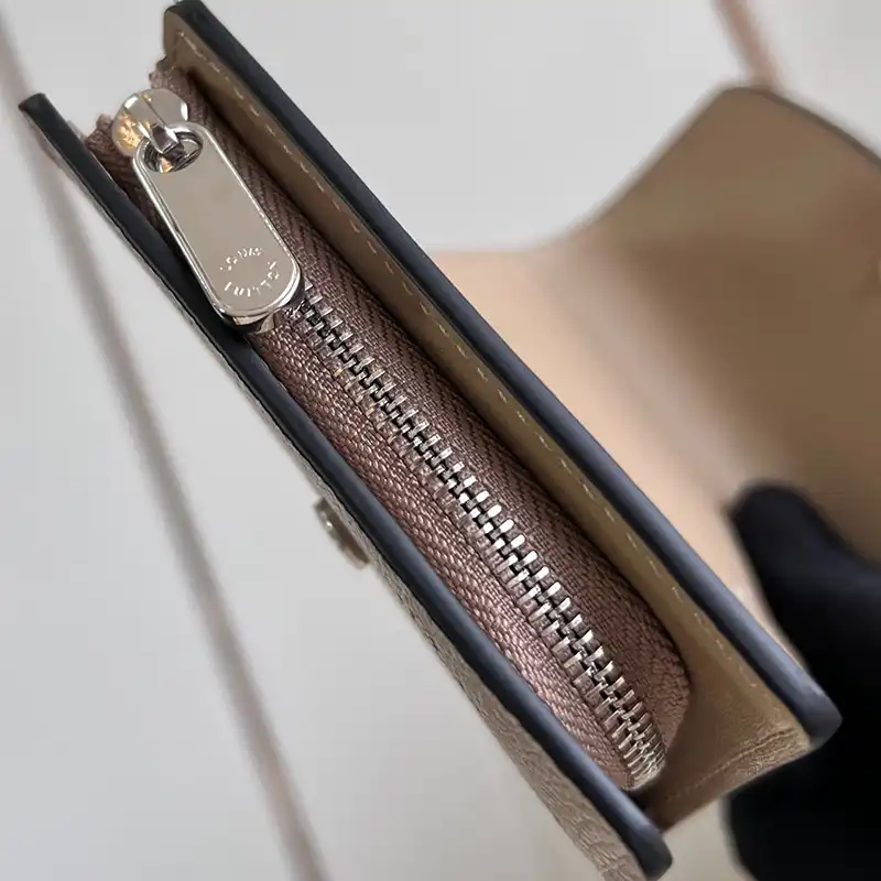 G*u*i bags 2407ya0009