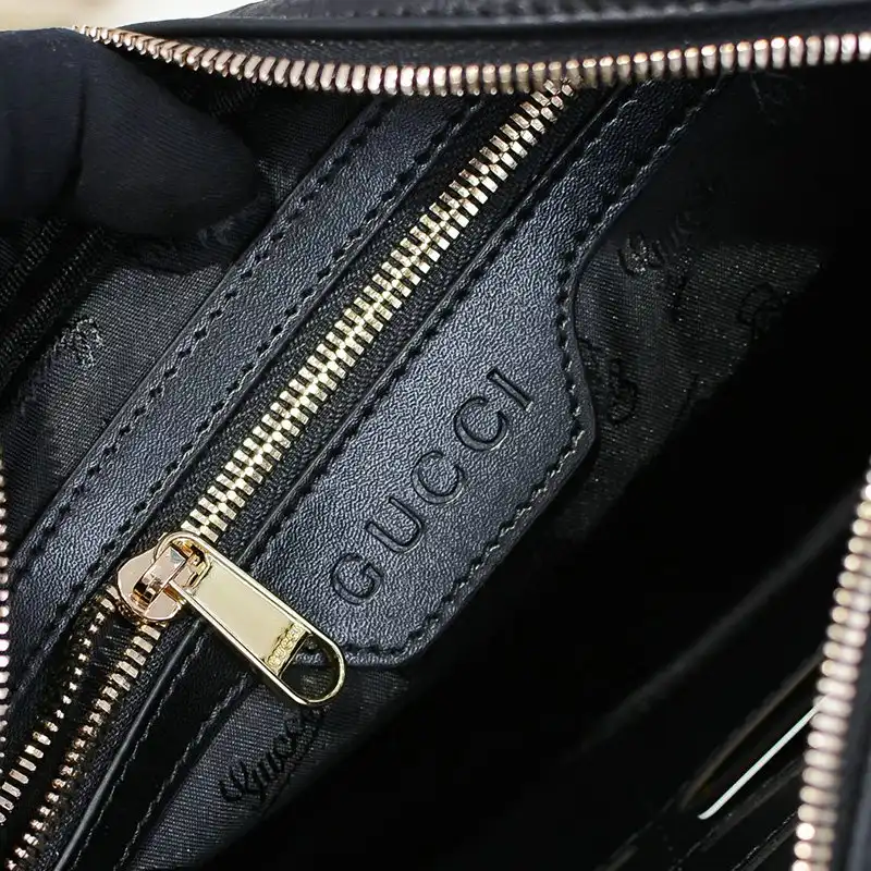 G*u*i bag 20ya11010