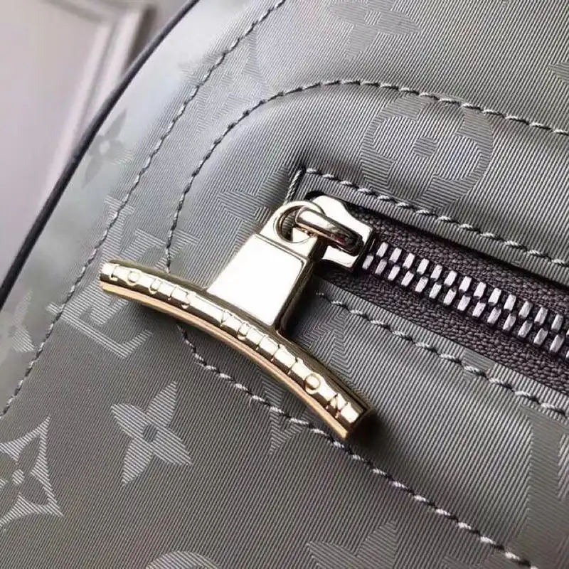 LV Bags 19T1L0644