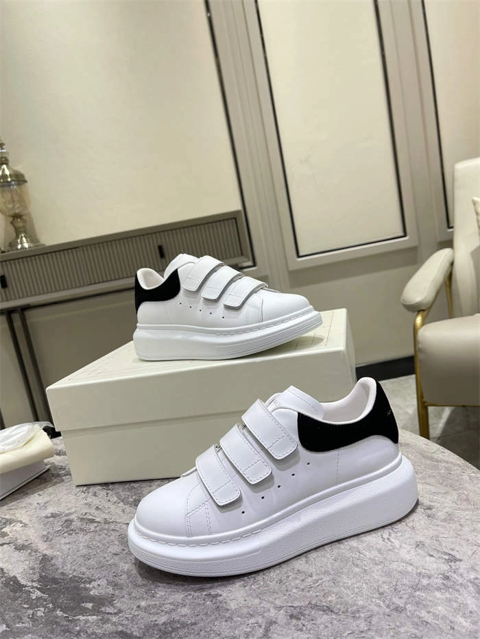 Seasonal Alexander McQueen Oversized 2581