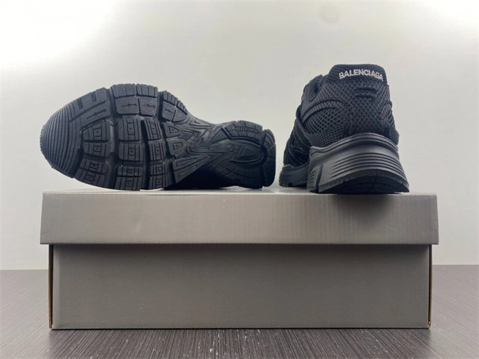 BLCG Phantom Black  678869 W2E92 Trendy 4455