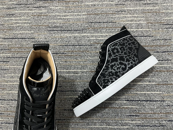 Christian Louboutin ZeroBulk 2703