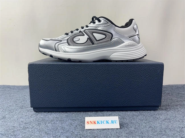 WaterResistant DR B30 Sneaker sliver 995