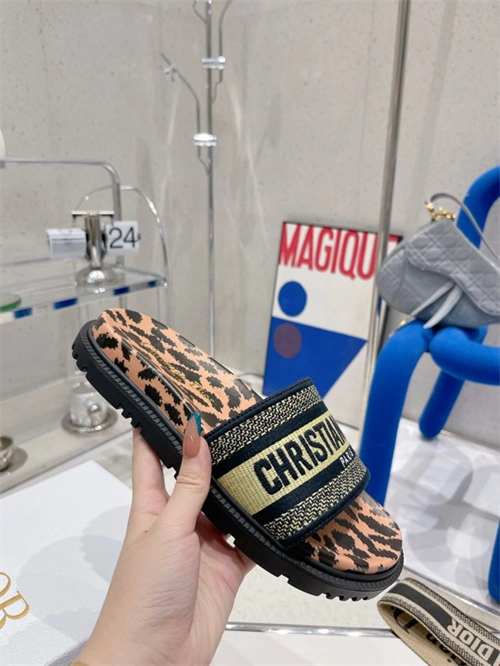 Dio Slipper TopPick 5821