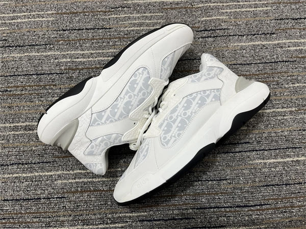 Practical Dior Sneaker 1261