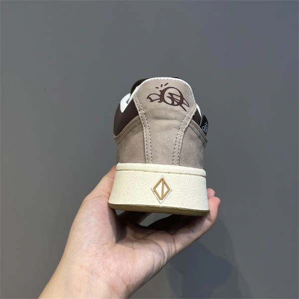 TimelessDesign Dr x Travis Scott Sneaker 1429