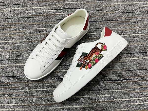 G*u*i ace sneaker techfriendly 126