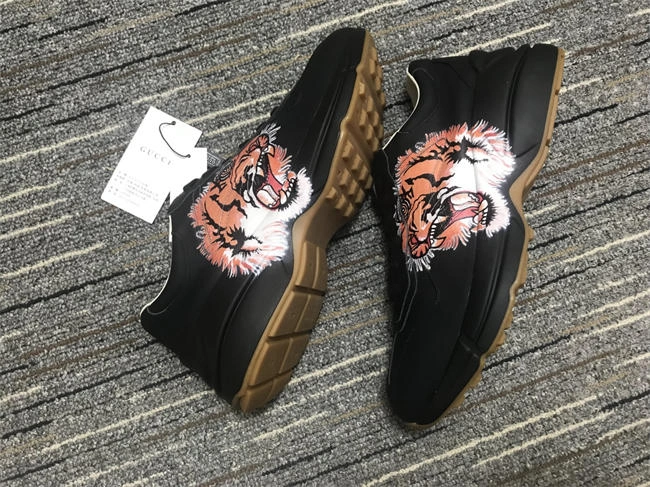 timelessdesign G*u*i rhyton sneaker 246