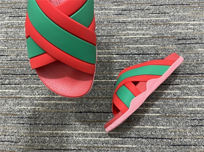 trendy G*u*i slide 414