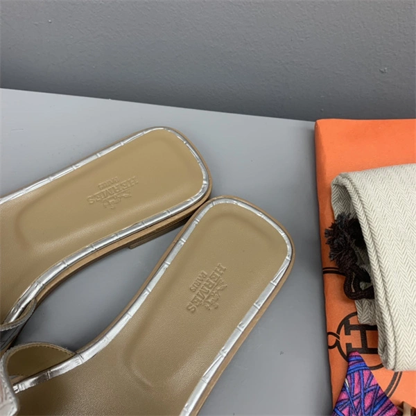 H Slipper Refined 2328