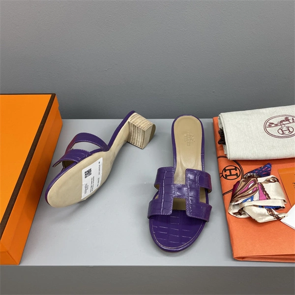 Timeless H Slipper 2385