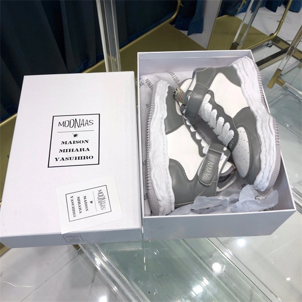 Contemporary MMY 3022