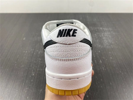 Nike SB Dunk Low Pro White Gum CD2563- ZipUp 4604