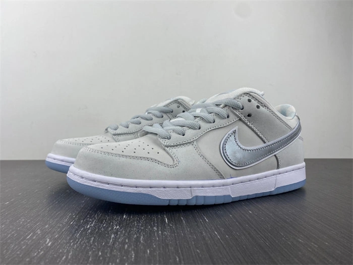 Versatile Nike SB Dunk Low White Lobster FD8776- 4658