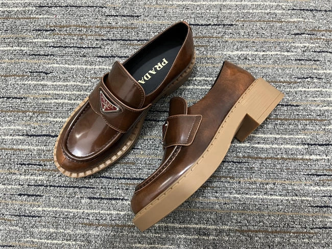EasyMatch Prada Loafer Women 3335